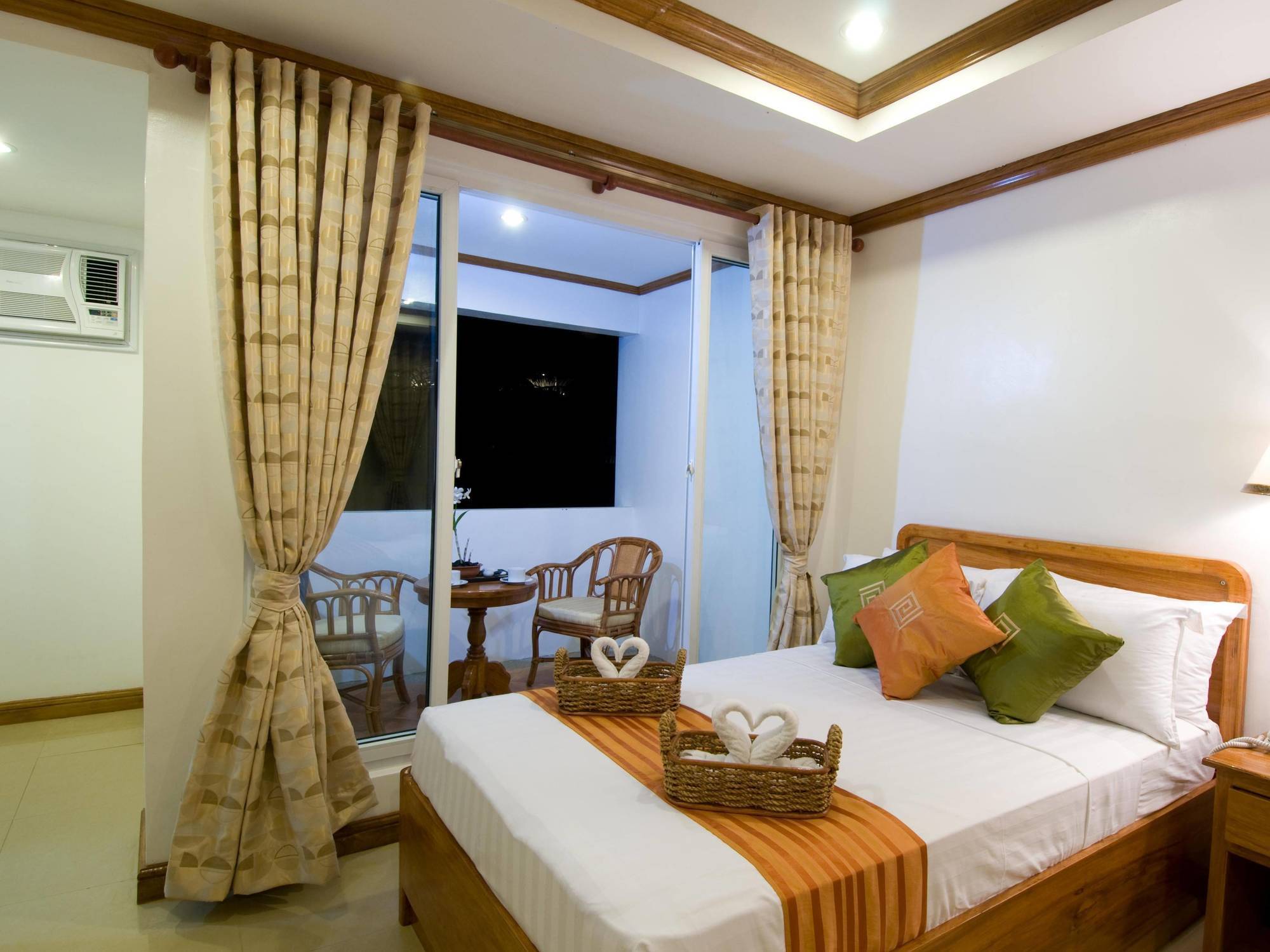 Grand Boracay Resort Balabag  Exterior photo