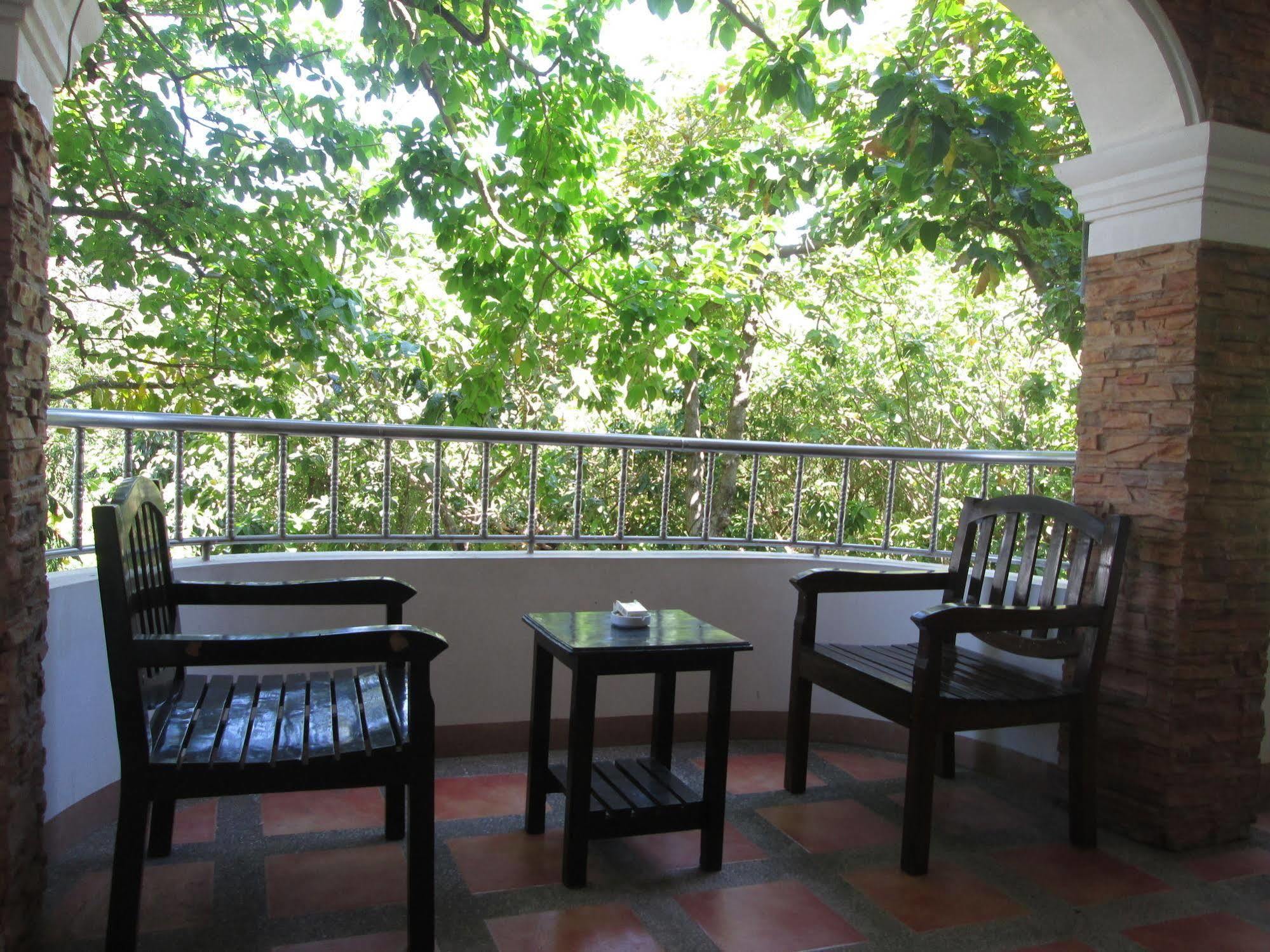 Grand Boracay Resort Balabag  Exterior photo