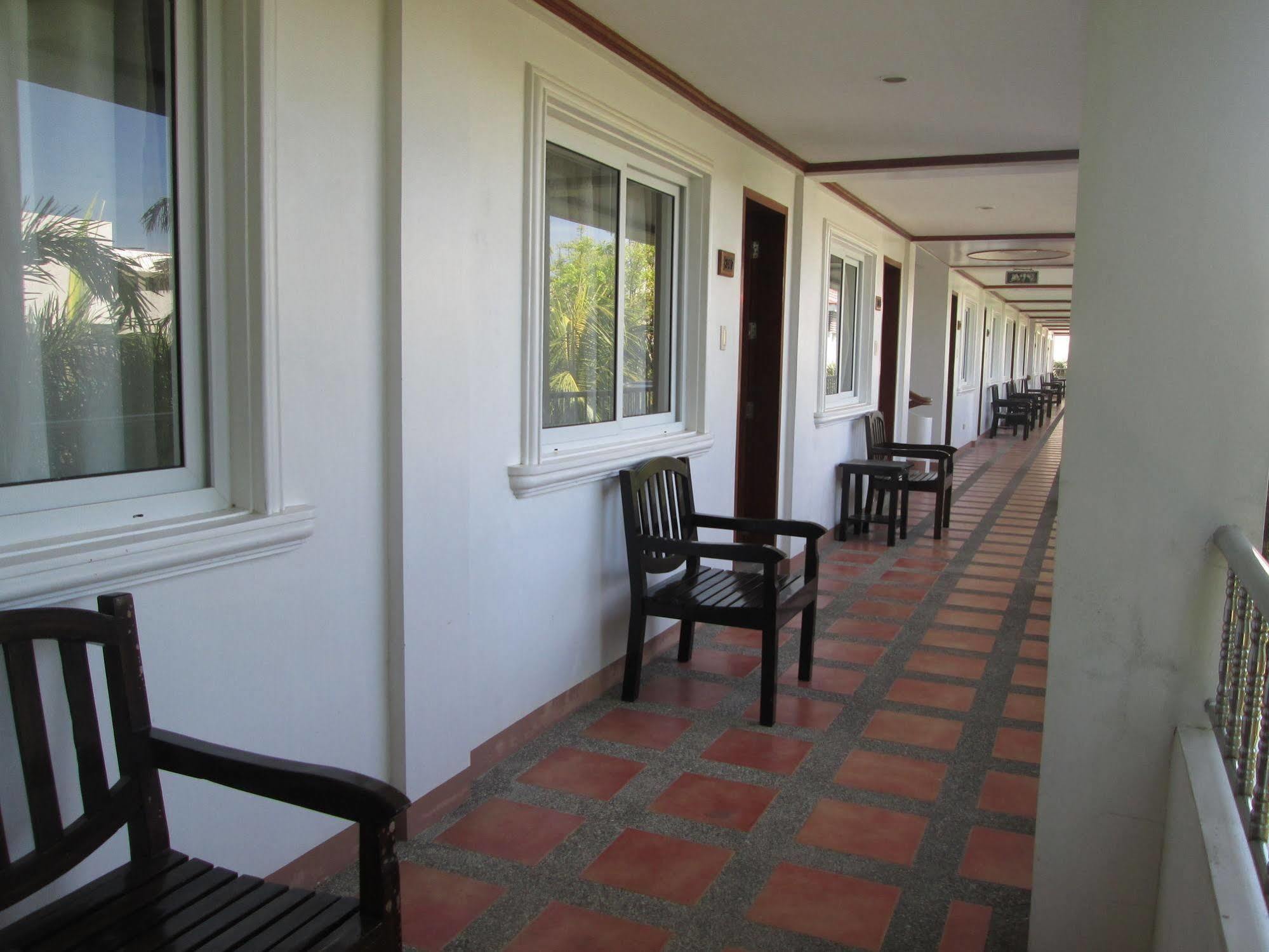 Grand Boracay Resort Balabag  Exterior photo