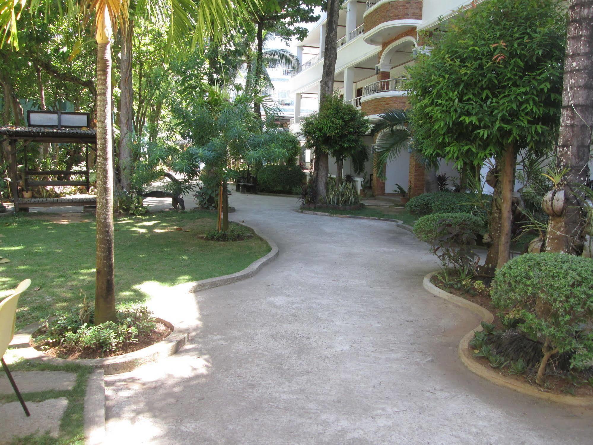 Grand Boracay Resort Balabag  Exterior photo